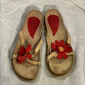Elena Solano leather slide in sandals with leather flower almost NEW